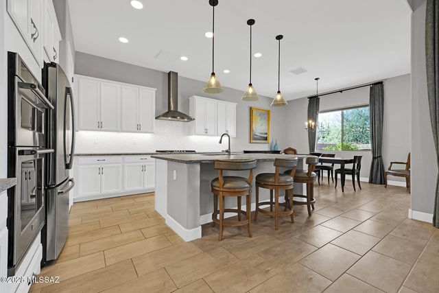 13385 N Cape Marigold Drive, Oro Valley, AZ 85755