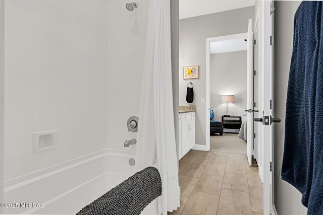 13385 N Cape Marigold Drive, Oro Valley, AZ 85755