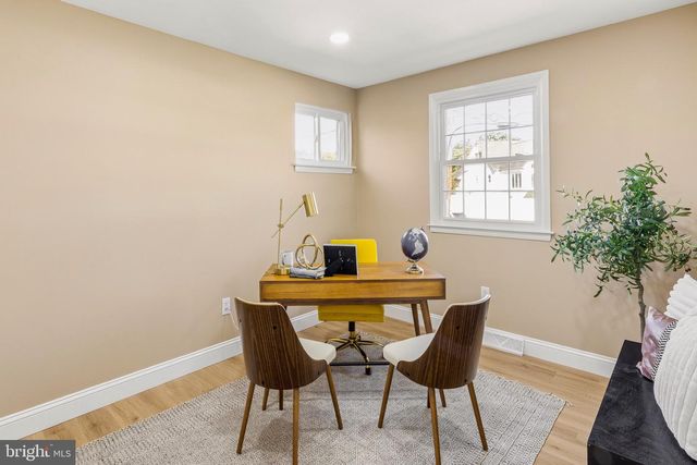 104 CHATHAM RD, Blackwood, NJ 08012
