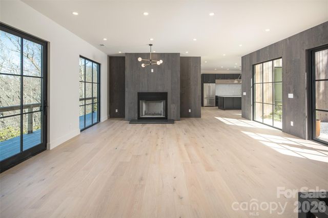 1882 Connestee Trail, Brevard, NC 28712