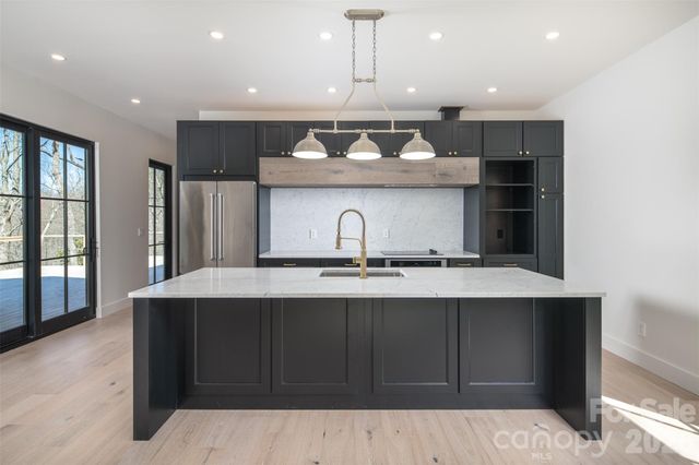 1882 Connestee Trail, Brevard, NC 28712