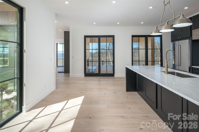 1882 Connestee Trail, Brevard, NC 28712