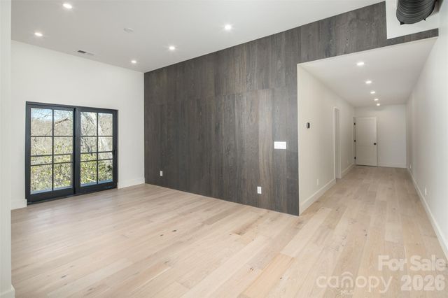 1882 Connestee Trail, Brevard, NC 28712