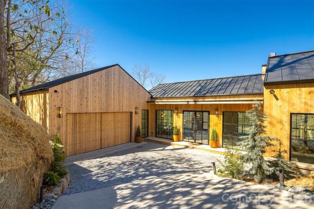 1882 Connestee Trail, Brevard, NC 28712