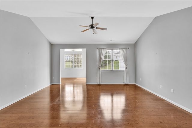 254 Patriot Ln, Economy, PA 15042