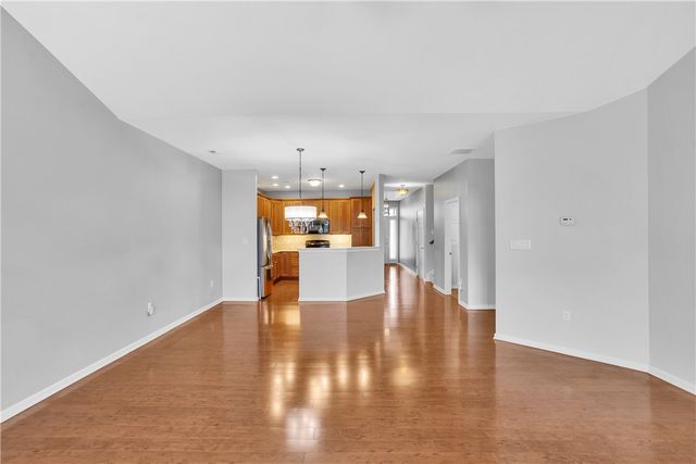 254 Patriot Ln, Economy, PA 15042