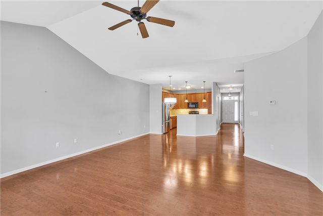 254 Patriot Ln, Economy, PA 15042