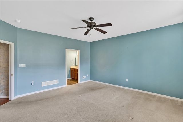254 Patriot Ln, Economy, PA 15042