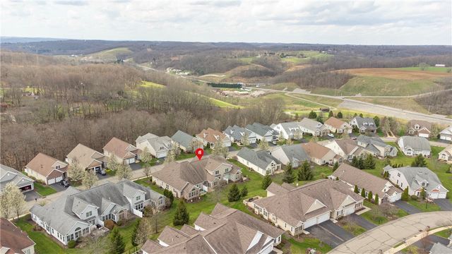254 Patriot Ln, Economy, PA 15042