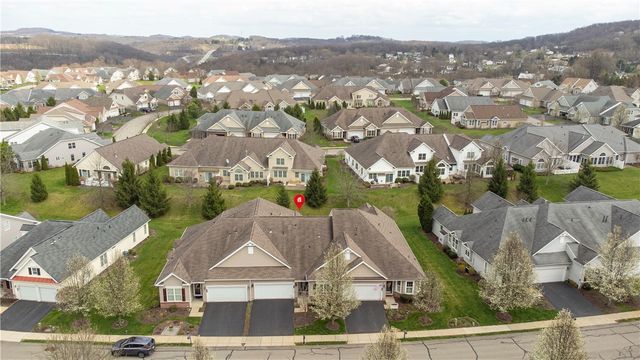 254 Patriot Ln, Economy, PA 15042