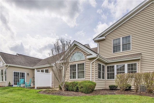 254 Patriot Ln, Economy, PA 15042