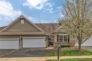 254 Patriot Ln, Economy, PA 15042