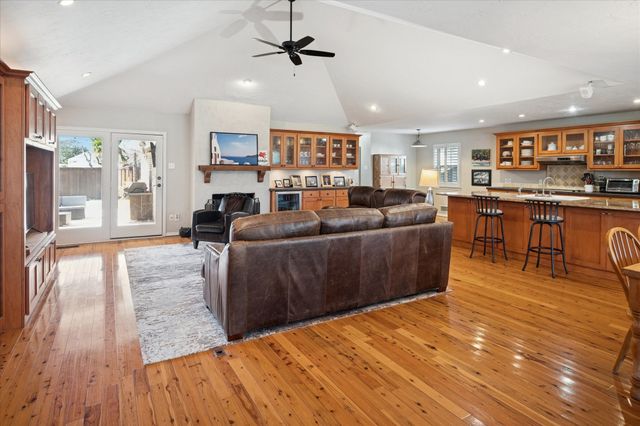 10117 Coveridge Drive, Dallas, TX 75238