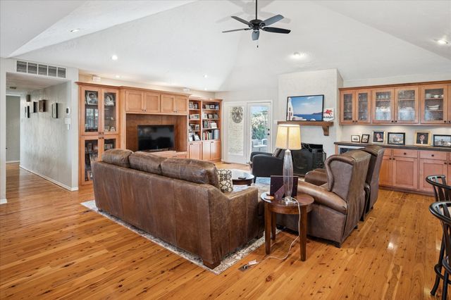 10117 Coveridge Drive, Dallas, TX 75238