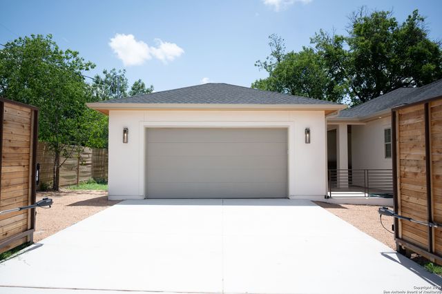301 tuttle, Terrell Hills, TX 78209