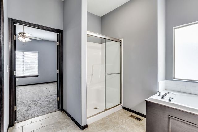 2730 N Woodridge St, Wichita, KS 67226