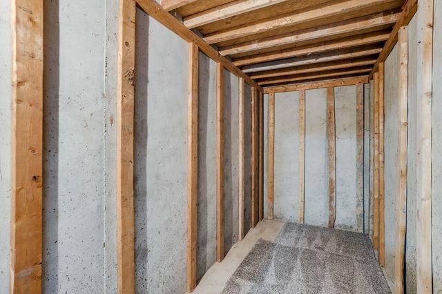 2730 N Woodridge St, Wichita, KS 67226