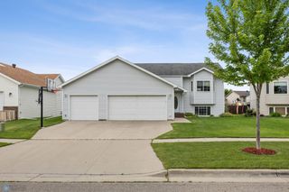 817 16th Avenue Court W, West Fargo, ND 58078