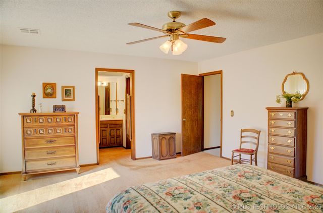 2618 E 72nd Street, Tulsa, OK 74136