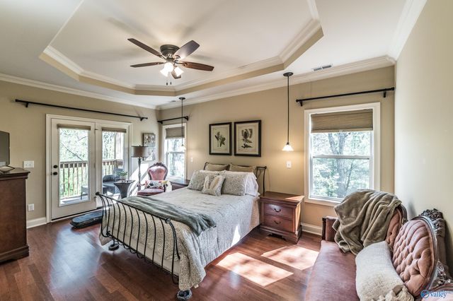 218 NE Treetop Drive, Huntsville, AL 35801