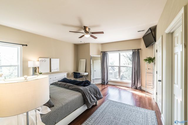 218 NE Treetop Drive, Huntsville, AL 35801