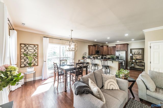 218 NE Treetop Drive, Huntsville, AL 35801