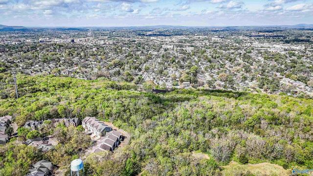 218 NE Treetop Drive, Huntsville, AL 35801