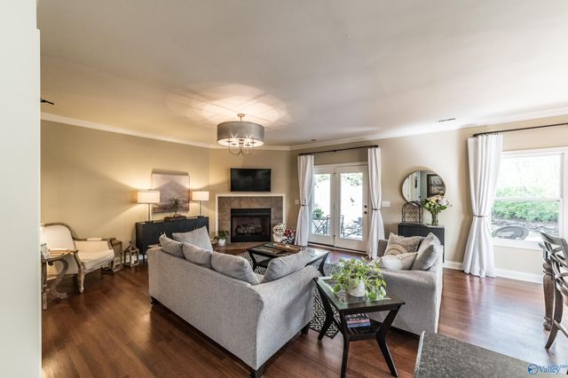 218 NE Treetop Drive, Huntsville, AL 35801