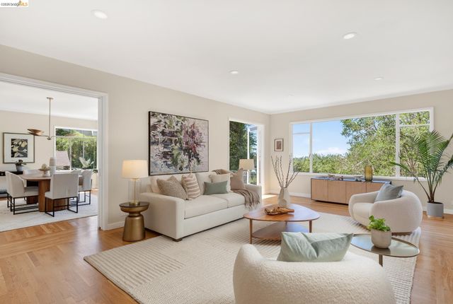 5727 La Salle Ave, Oakland, CA 94611