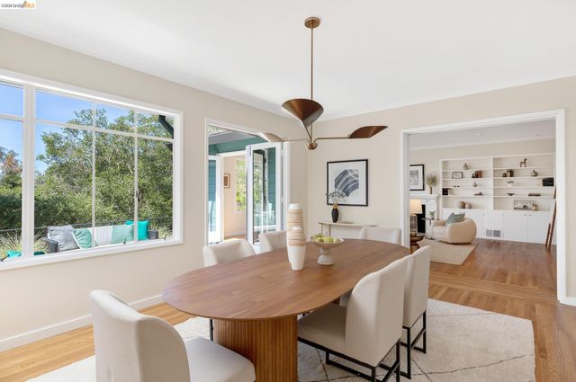 5727 La Salle Ave, Oakland, CA 94611