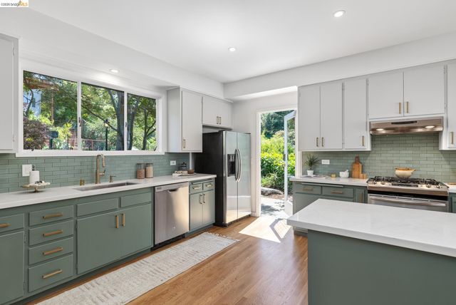 5727 La Salle Ave, Oakland, CA 94611