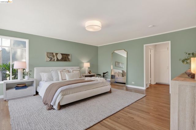5727 La Salle Ave, Oakland, CA 94611