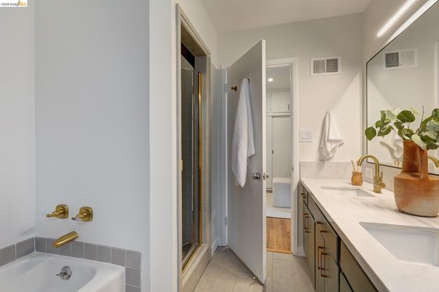5727 La Salle Ave, Oakland, CA 94611