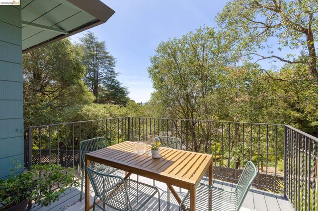 5727 La Salle Ave, Oakland, CA 94611