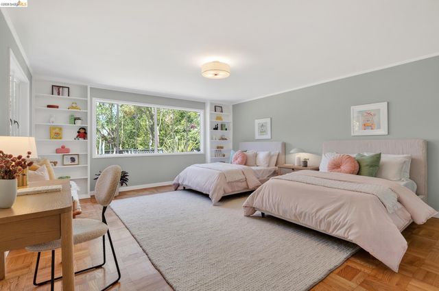 5727 La Salle Ave, Oakland, CA 94611