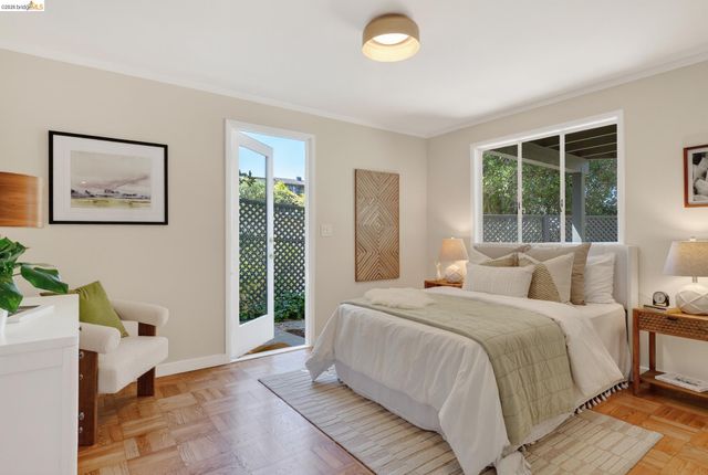 5727 La Salle Ave, Oakland, CA 94611