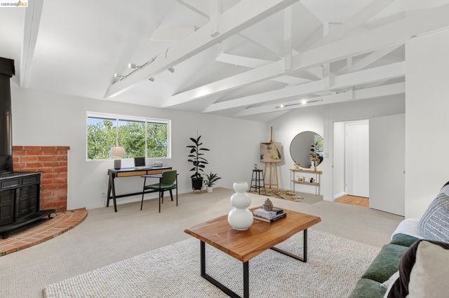 5727 La Salle Ave, Oakland, CA 94611