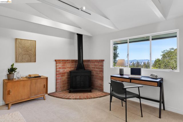 5727 La Salle Ave, Oakland, CA 94611