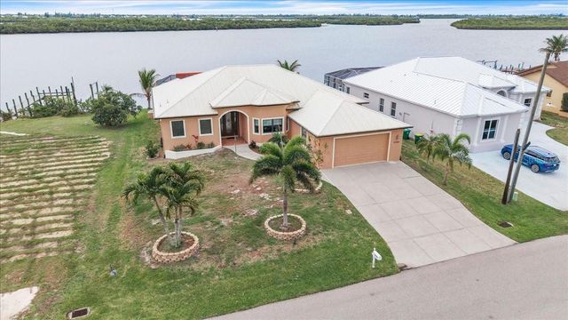3766 PEACE RIVER DRIVE, Punta Gorda, FL 33983