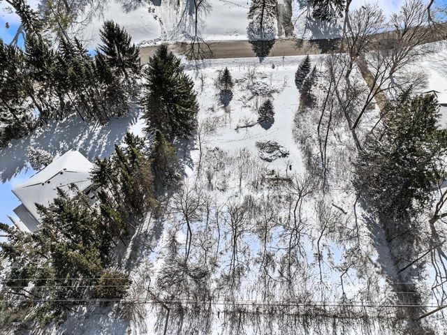 Lt0 W WOODLAND DRIVE, New Berlin, WI 53146