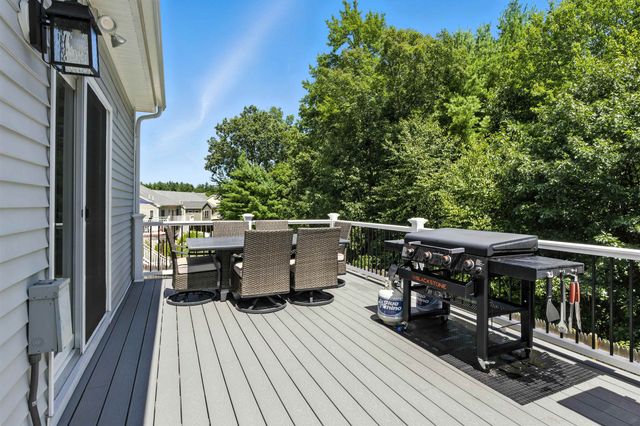 102 Cherrywood Drive, Nashua, NH 03062