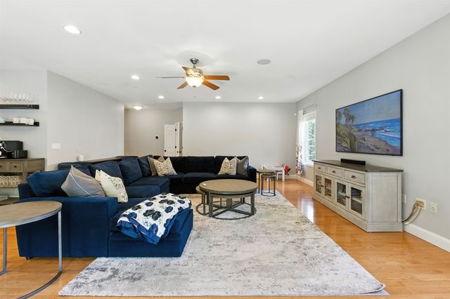 102 Cherrywood Drive, Nashua, NH 03062
