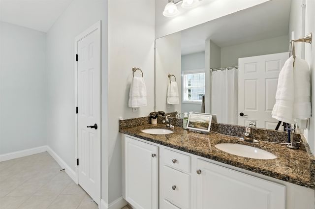 102 Cherrywood Drive, Nashua, NH 03062