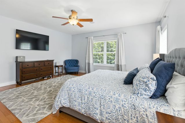 102 Cherrywood Drive, Nashua, NH 03062
