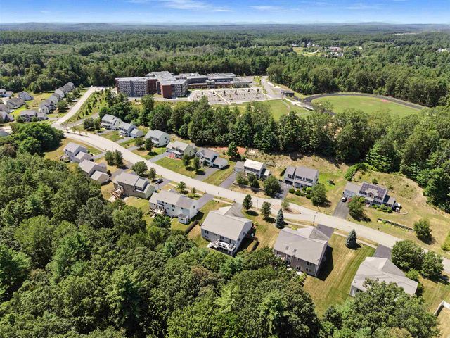 102 Cherrywood Drive, Nashua, NH 03062
