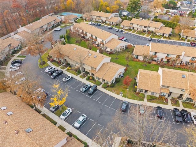 64 Stanford Court, Wantagh, NY 11793