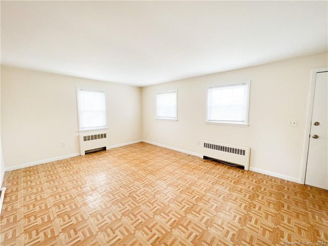 415 High Street 1, Milford, CT 06461