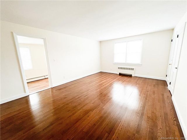 415 High Street 1, Milford, CT 06461