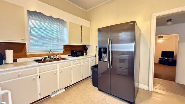 5 Duke Street, Greenville, SC 29605