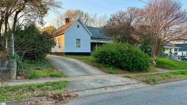 5 Duke Street, Greenville, SC 29605